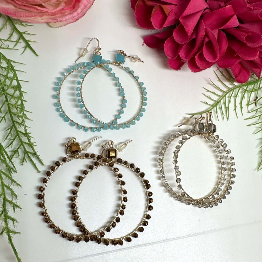 NEW⚜️Aqua Beaded Glass Handmade Hoop Earrings - Picture 7 of 7